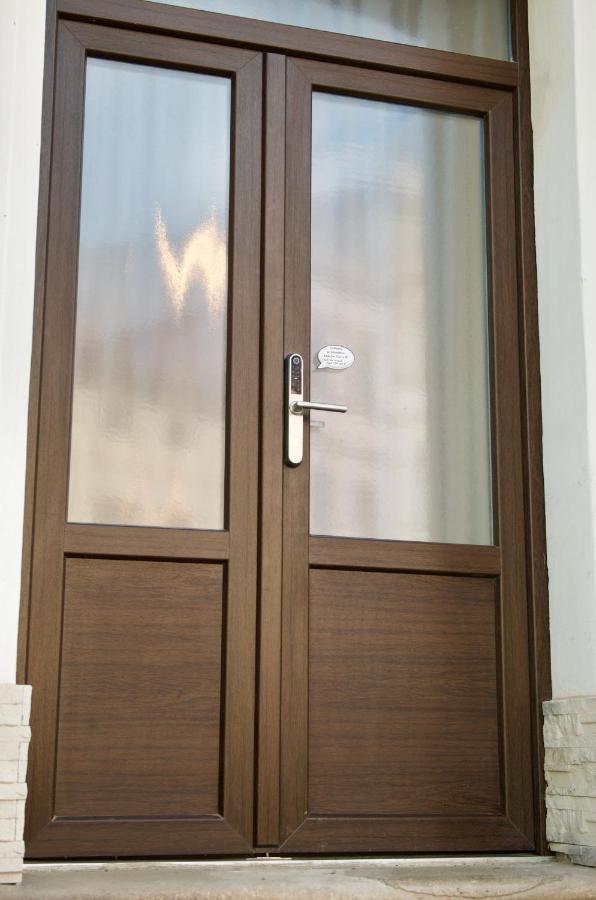 R&J Apartmany Броумов Екстериор снимка